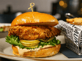 8 Sándwiches imperdibles de pollo frito en Santiago - The Passport Project